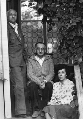  :   ,       -. . 1979